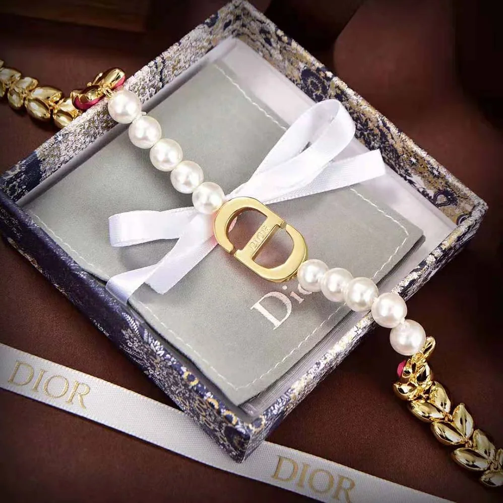 Dior 30 Montaigne Necklace Gold-Finish Metal with White Resin Pearls for Women
