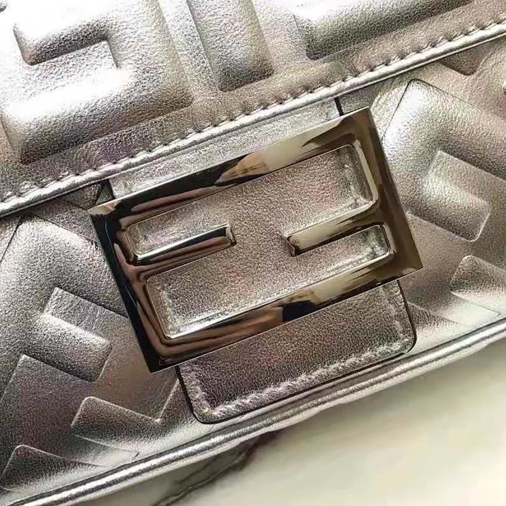 Fendi Baguette Fendi Prints On Leather Bag for Women in Silver Fendi Baguette Fendi Prints On Leather Bag for Women in Silver