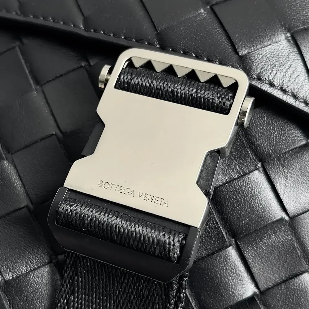 Bottega Veneta Intrecciato Flap Backpack for Unisex in Black