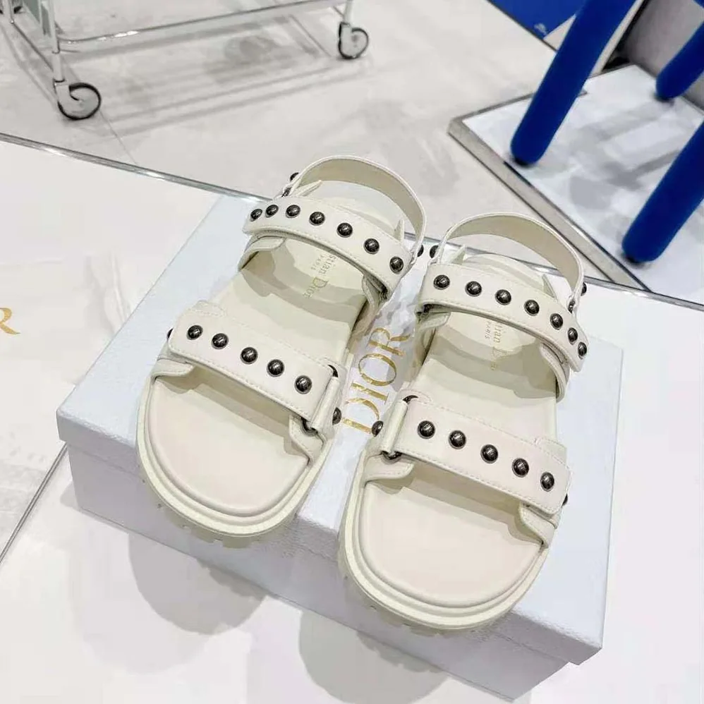 Dior Dioract Sandal White Lambskin and Silver for Women in Finish Rivets Dior Dioract Sandal White Lambskin and Silver for Women in Finish Rivets