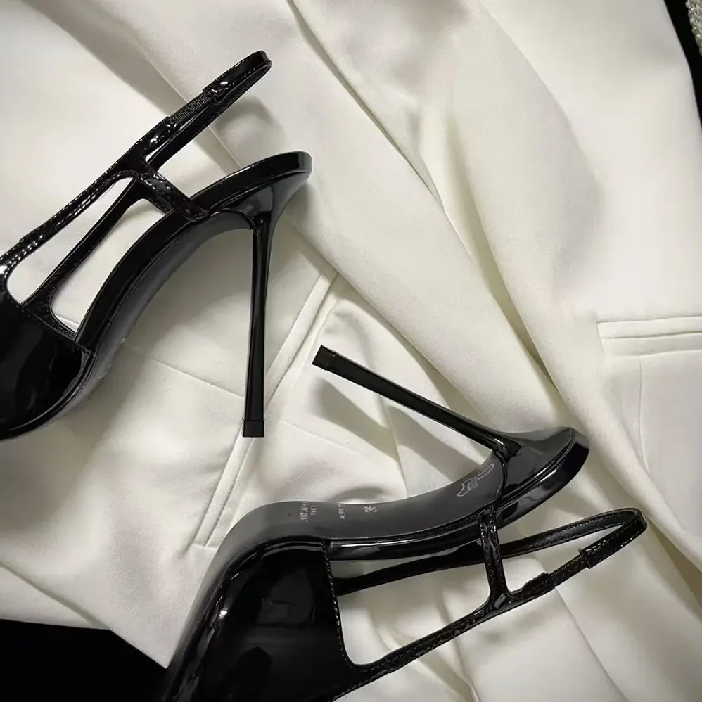 Saint Laurent YSL Jeanne Slingback Pumps In Smooth Leather for Women in Black