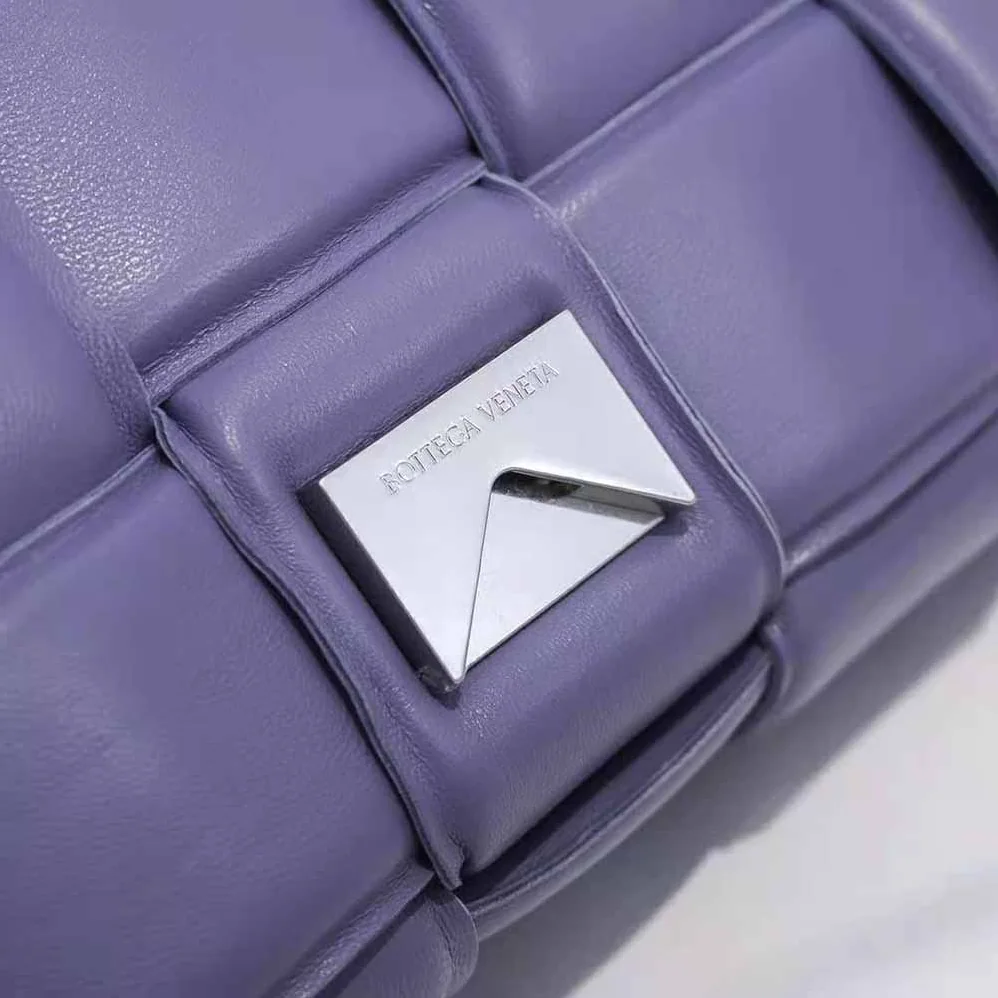 Bottega Veneta Chain Cassette Padded Intrecciato Leather Crossbody Bag for Women in Purple Bottega Veneta Chain Cassette Padded Intrecciato Leather Crossbody Bag for Women in Purple