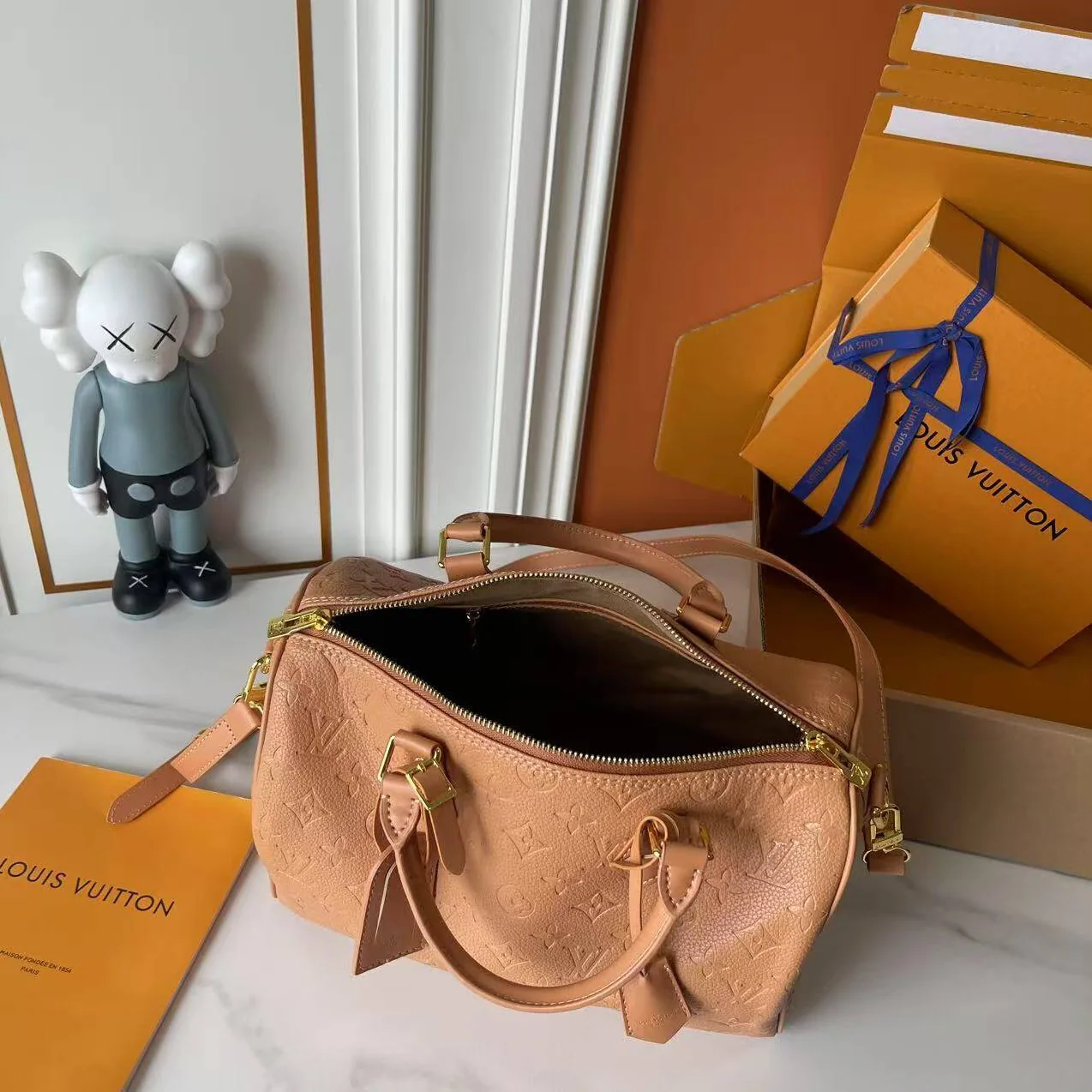 Louis Vuitton Speedy Soft 30 Top Handle Bag / Arizona Beige Monogram Empreinte Gold Hardware