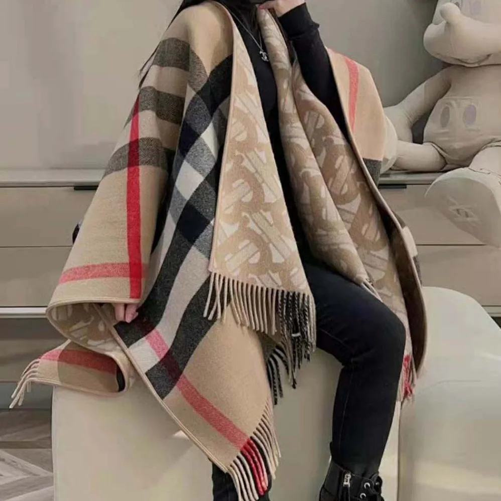Burberry Monogram Wool Cashmere Reversible Cape for Women in Beige Burberry Monogram Wool Cashmere Reversible Cape for Women in Beige