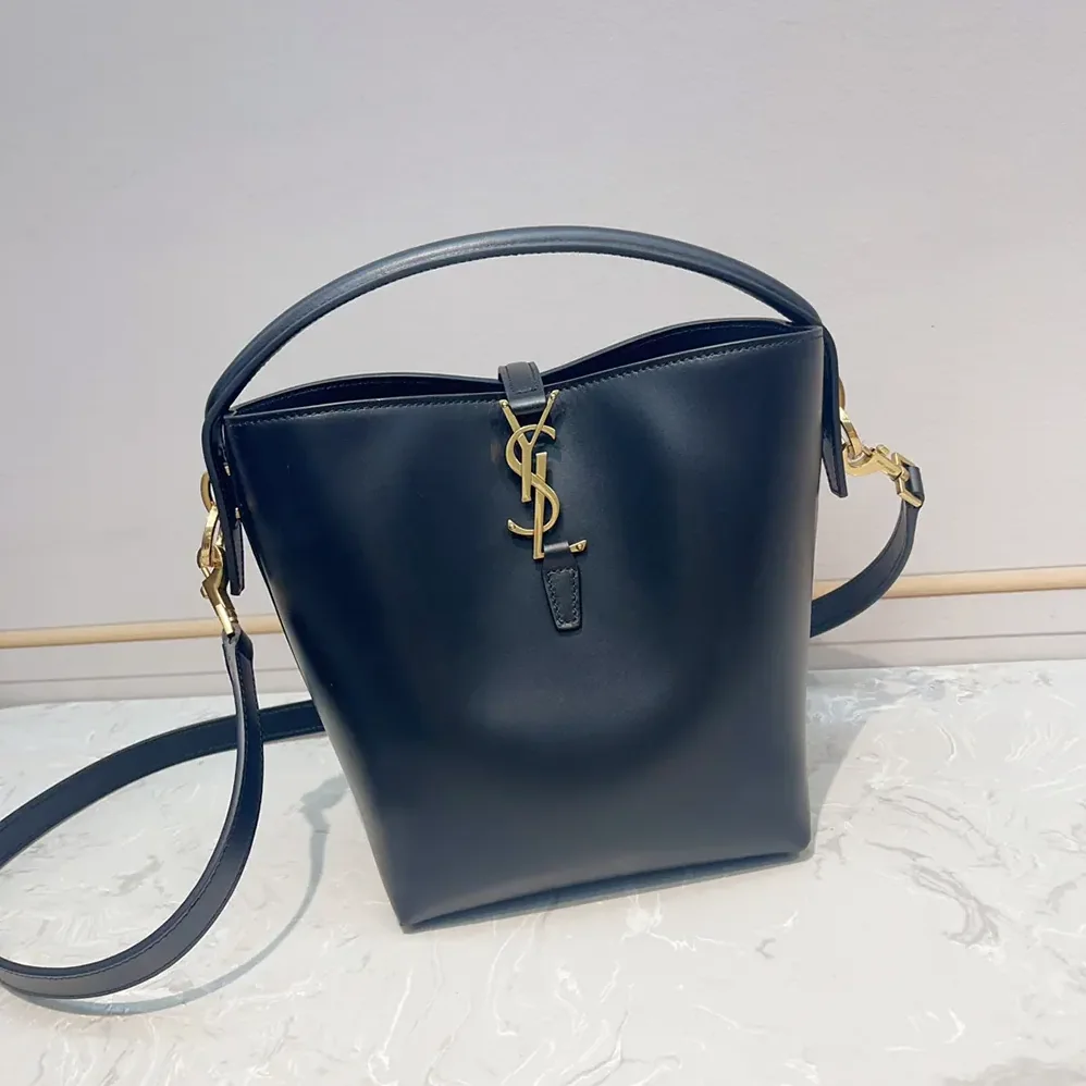 Saint Laurent YSL Le 37 Small in Shiny Leather for Women in Black Saint Laurent YSL Le 37 Small in Shiny Leather for Women in Black