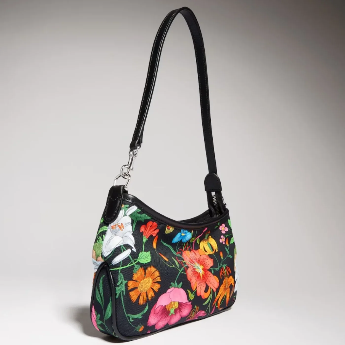 Gucci Gossip Small Shoulder Bag in Black/ Multicolor Silver Hardware Gucci Gossip Small Shoulder Bag in Black/ Multicolor Silver Hardware