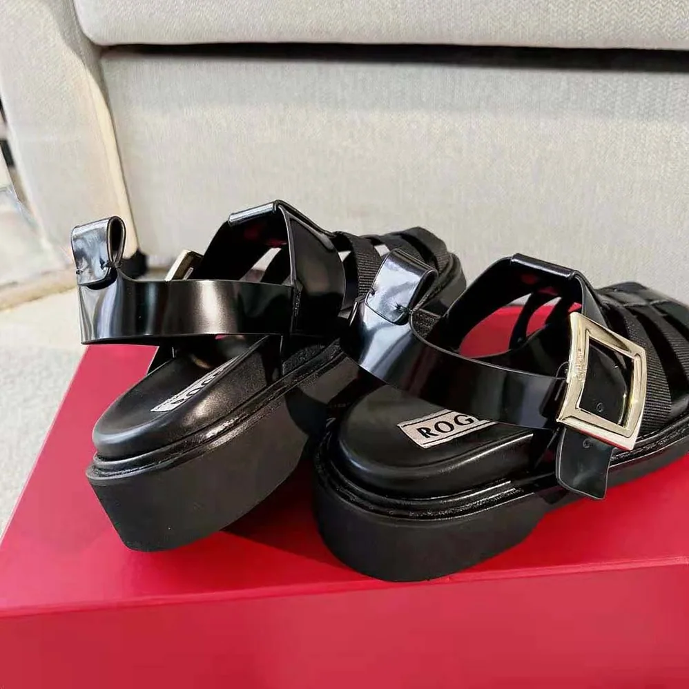 Roger Vivier Viv' Rangers Metal Buckle Fisherman Sandals in Leather for Women Roger Vivier Viv' Rangers Metal Buckle Fisherman Sandals in Leather for Women