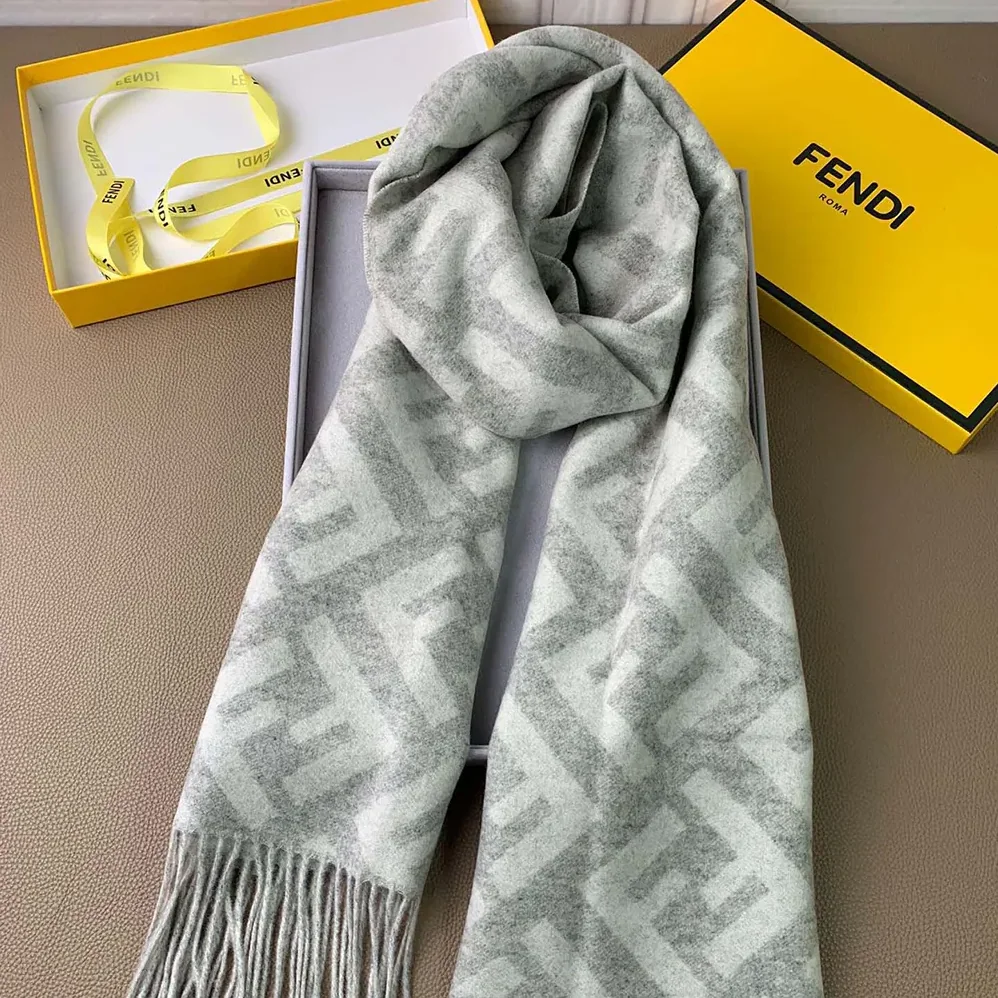 Fendi Fendi Unisex FF Scarf Pale Gray Cashmere Scarf for Unisex Fendi Fendi Unisex FF Scarf Pale Gray Cashmere Scarf for Unisex