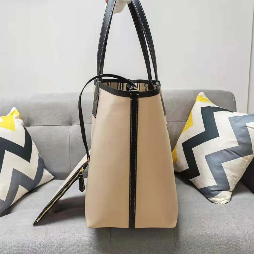 Burberry Label Print Cotton and Leather Large London Tote Bag for Women