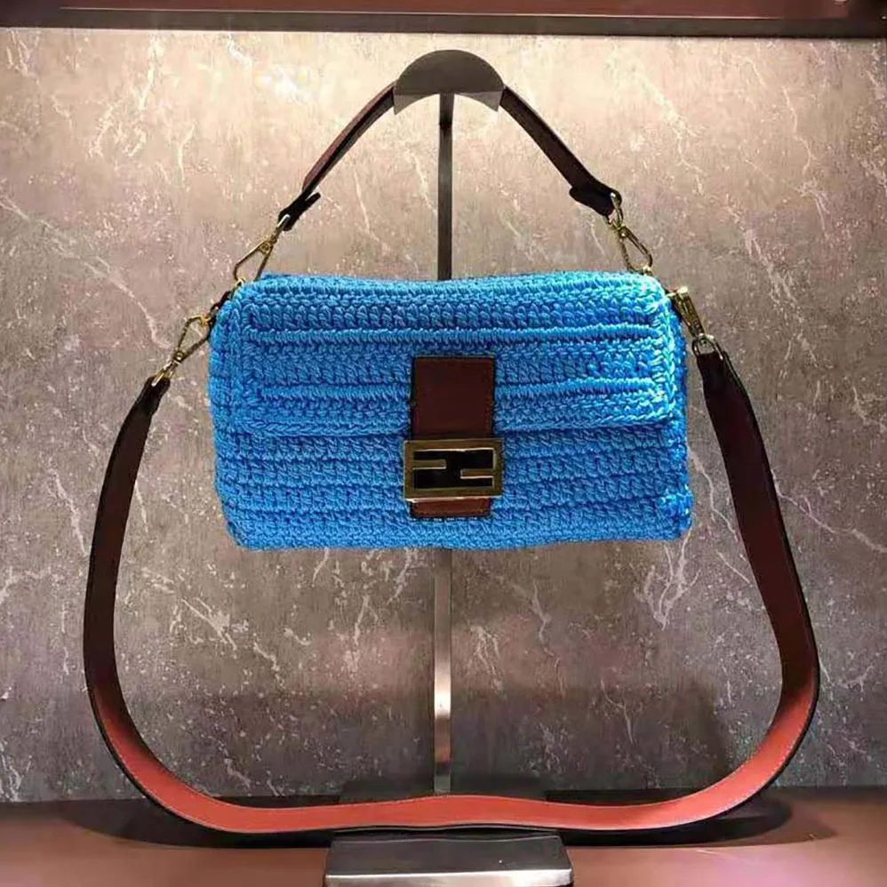 Fendi Baguette Bag in Traditional Cotton Crochet Bag for Women in Blue