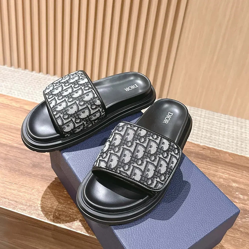Dior Aqua Sandal Beige and Black Dior Oblique Jacquard for Unisex Dior Aqua Sandal Beige and Black Dior Oblique Jacquard for Unisex
