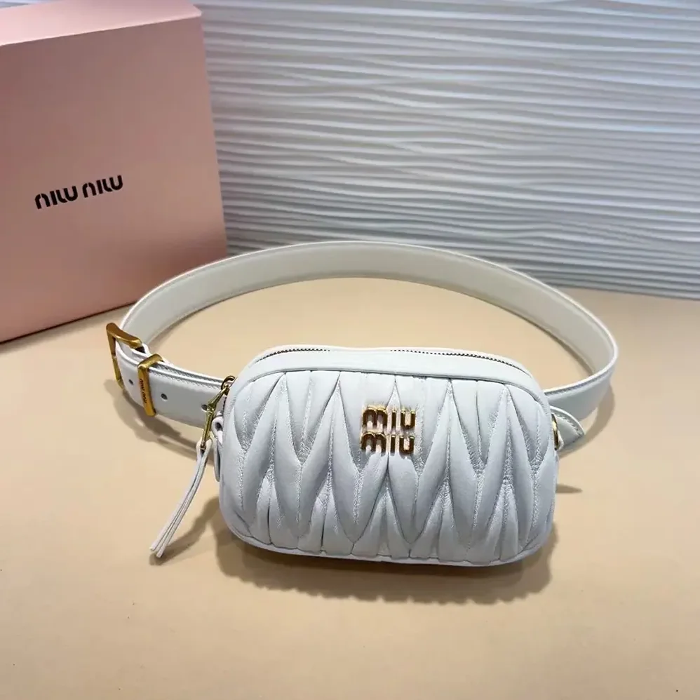 Miu Miu Belt with Matelassé Pouch for Women in White Miu Miu Belt with Matelassé Pouch for Women in White