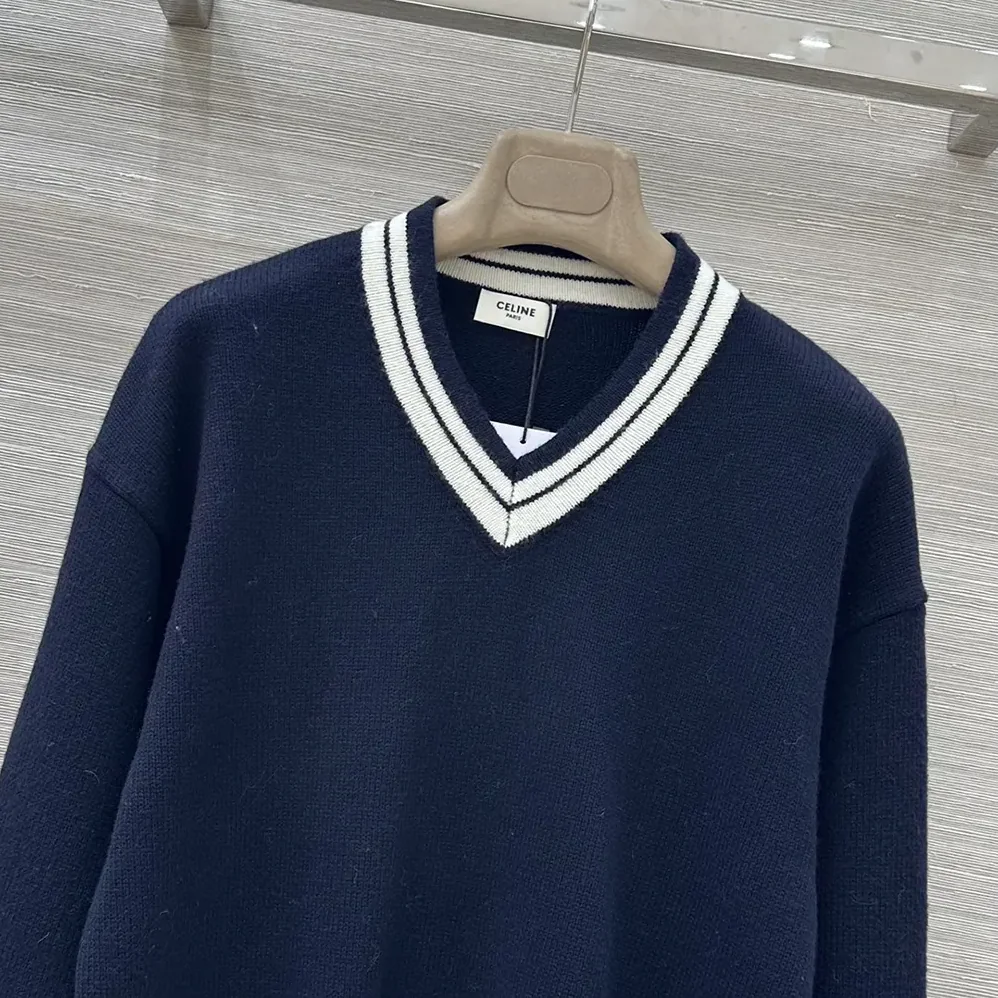 Celine V for Women in Neck Sweater in Cashmere