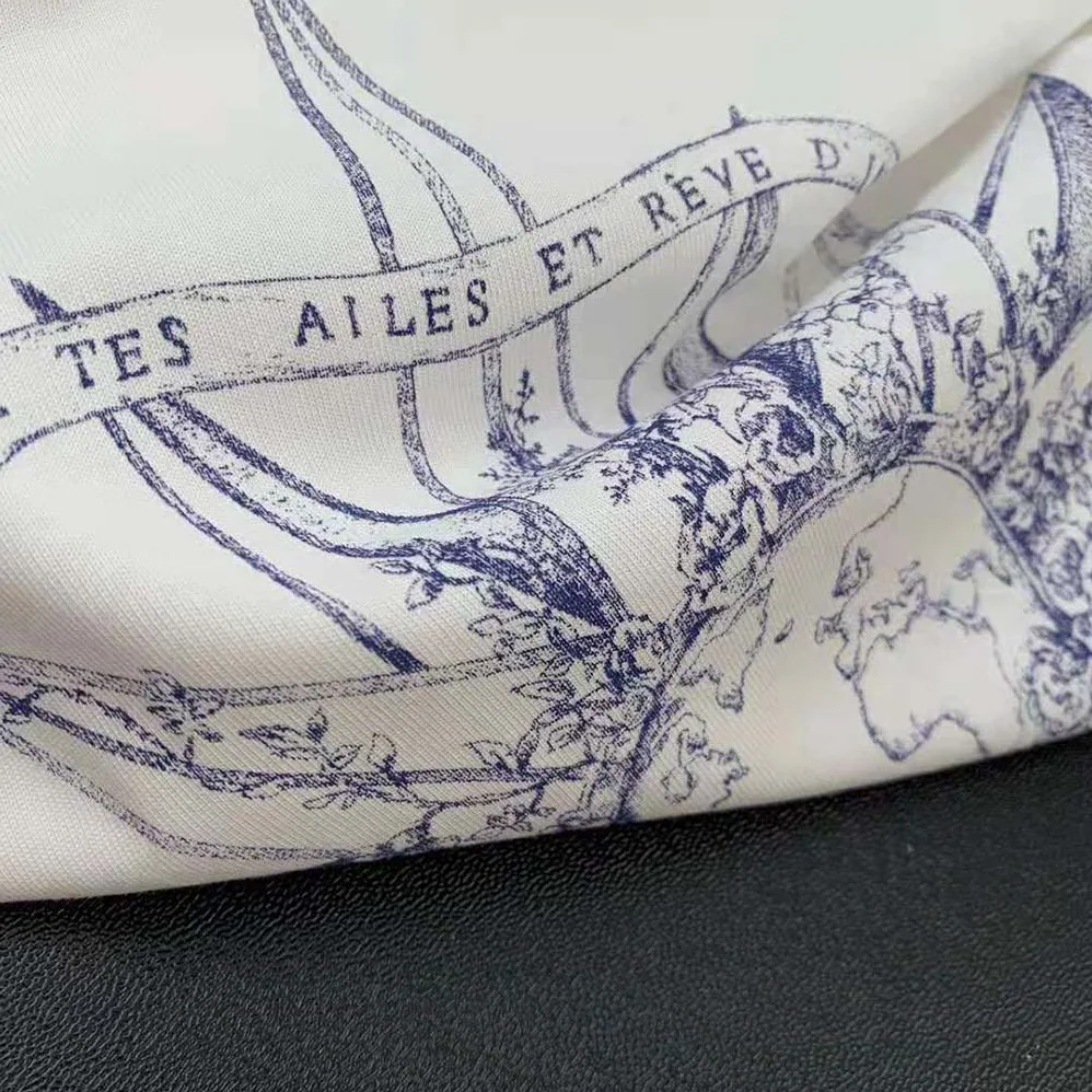 Dior T-shirt Ecru Cotton Jersey and Linen with Blue Rêve D'Infini Motif for Women Dior T-shirt Ecru Cotton Jersey and Linen with Blue Rêve D'Infini Motif for Women