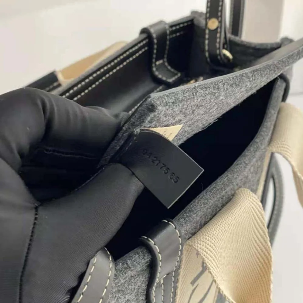 Chloe Small Woody Tote Bag with Strap for Women in Gray