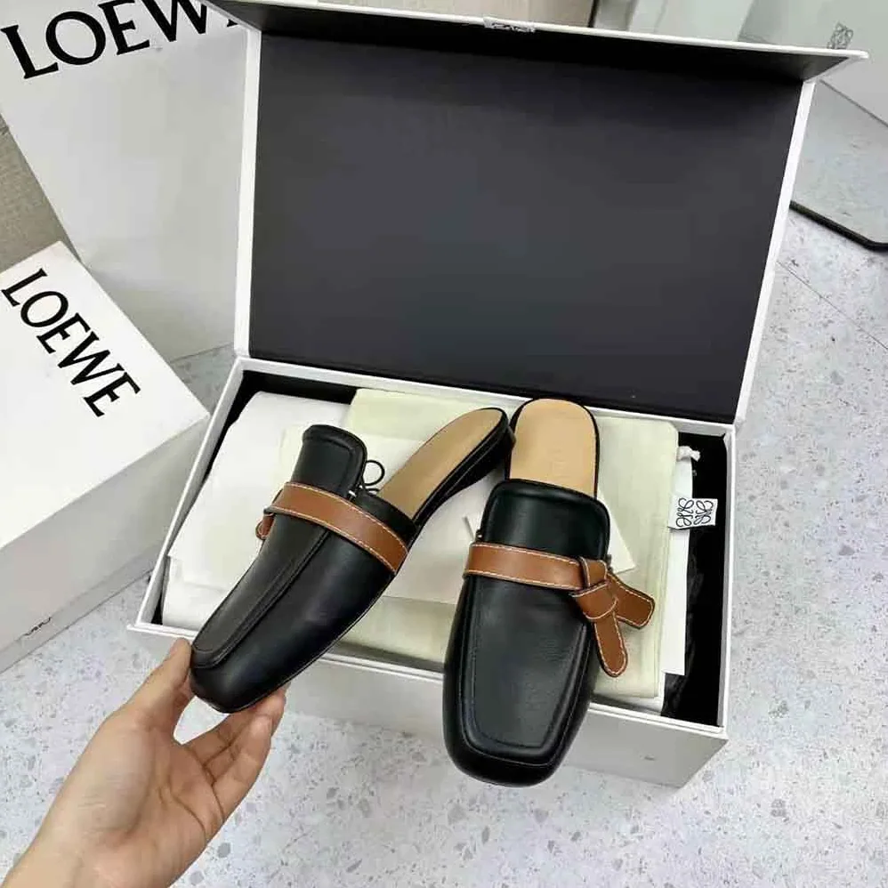 Loewe Gate Flat Mule in Calfskin for Women in Tan Loewe Gate Flat Mule in Calfskin for Women in Tan