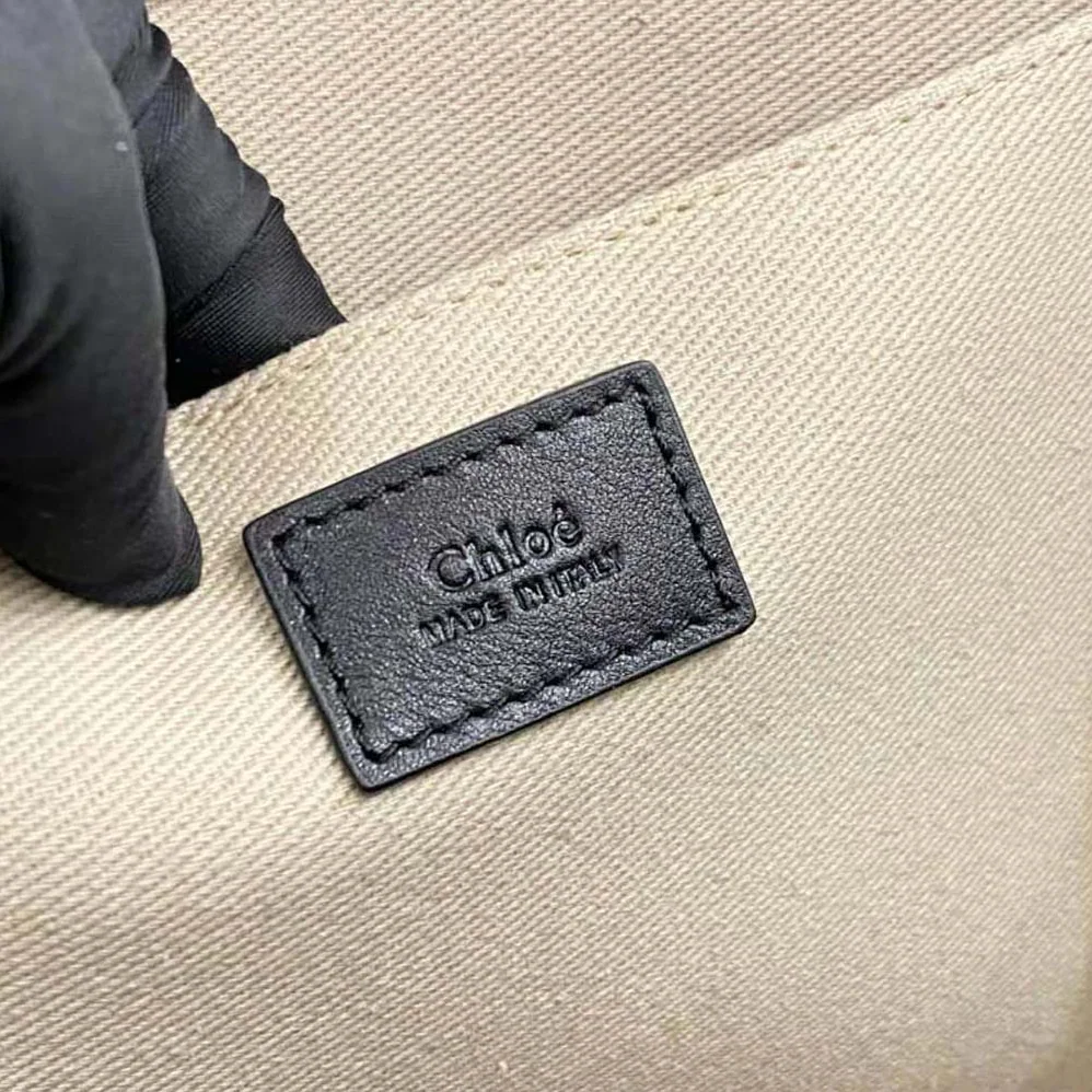 Chloe Large Woody Tote Bag with Embroidered Chloé Logo for Women in Black