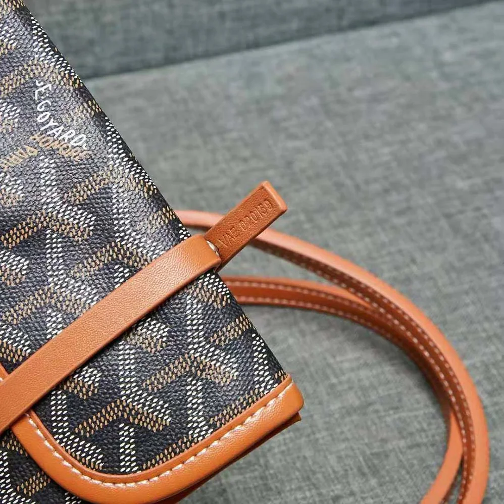 Goyard Sac Artois MM in Goyardine Canvas & Chevroches Calfskin for Women in Brown Goyard Sac Artois MM in Goyardine Canvas & Chevroches Calfskin for Women in Brown