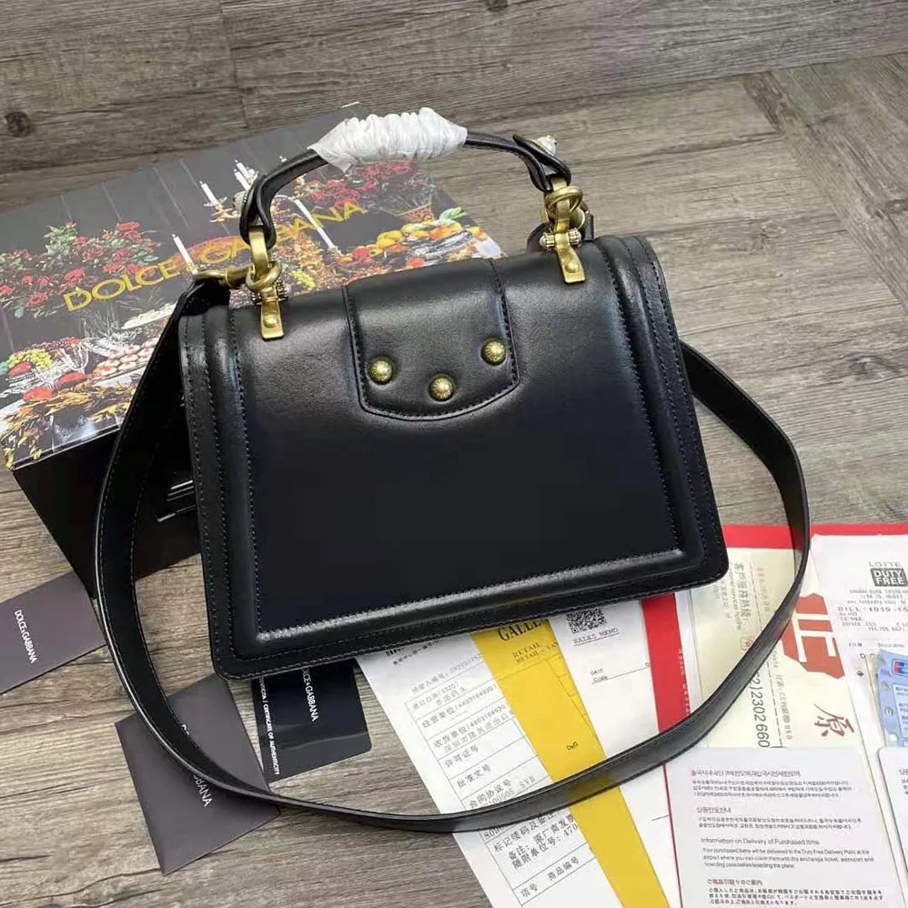 Dolce Gabbana D&G Amore Bag in Calfskin for Women in Black Dolce Gabbana D&G Amore Bag in Calfskin for Women in Black
