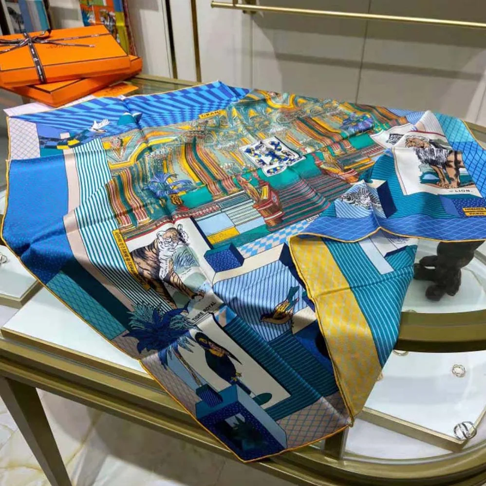 Hermes Grand Theatre Nouveau Scarf 90 in Silk Twill for Women in Navy Hermes Grand Theatre Nouveau Scarf 90 in Silk Twill for Women in Navy