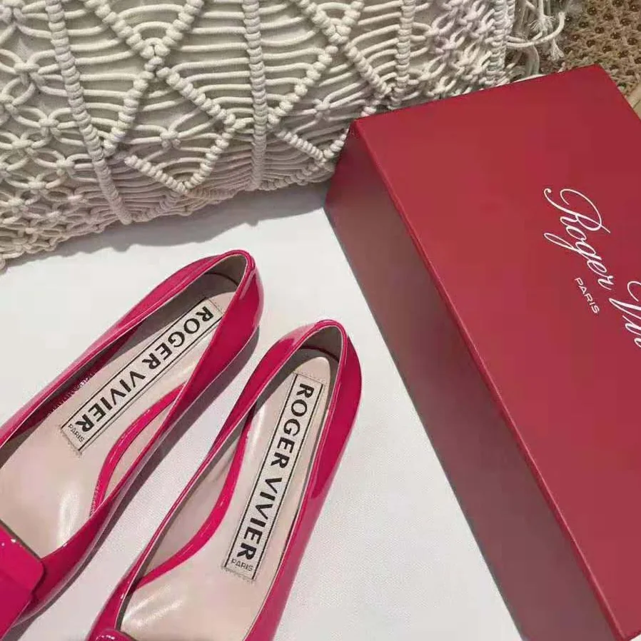 Roger Vivier Gommettine Ballerinas for Women in Rose