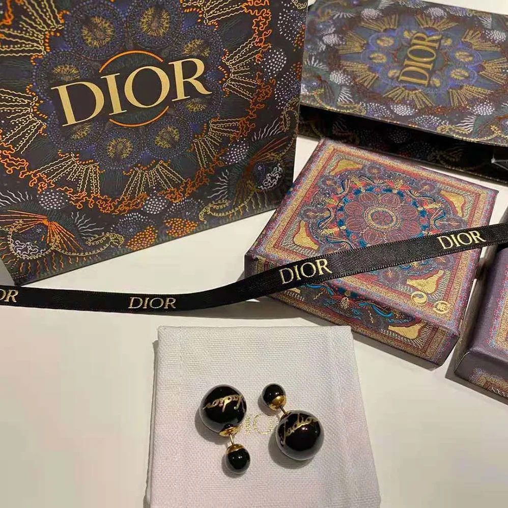 Dior Tribales Earrings Antique Gold-Finish Metal and Black Lacquer Pearls for Women Dior Tribales Earrings Antique Gold-Finish Metal and Black Lacquer Pearls for Women