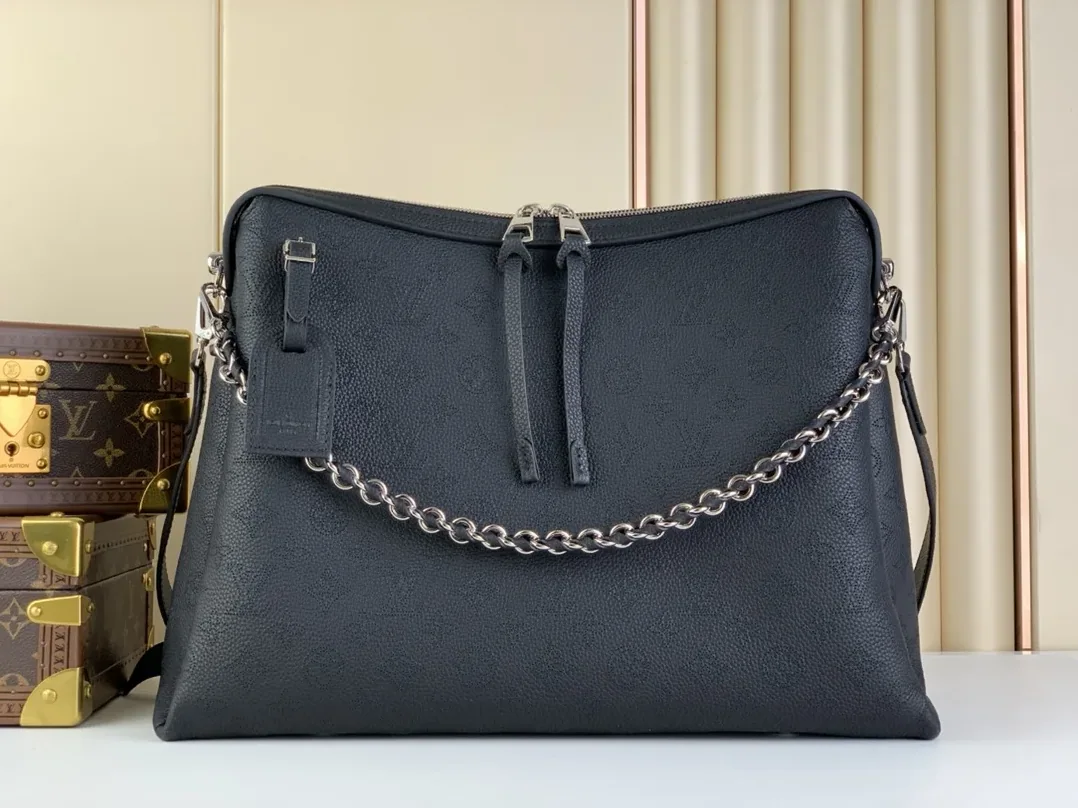 Louis Vuitton Hand It All MM Black / Louis Vuitton Hand It All MM Black /