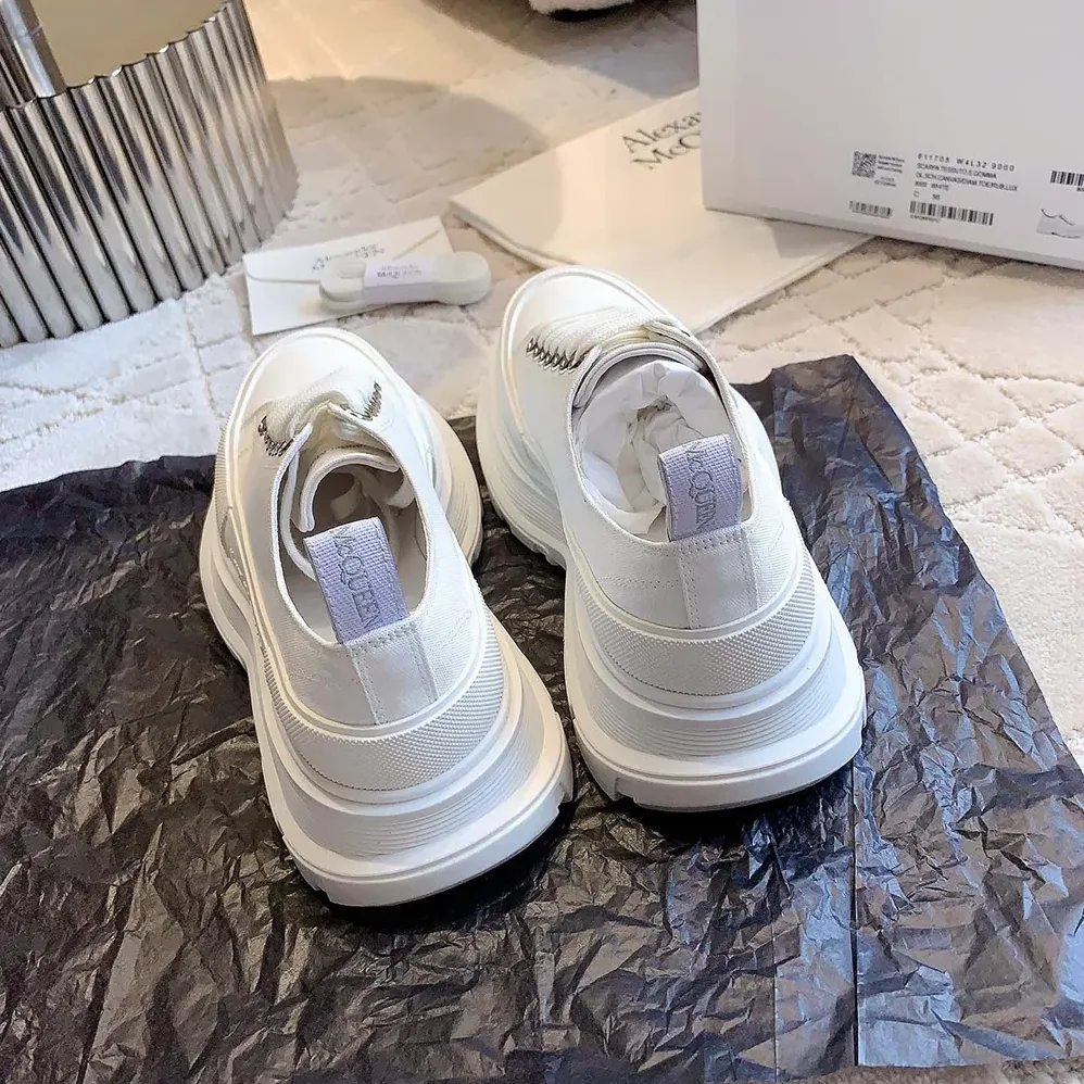 Alexander Mcqueen Tread Slick Lace Up in White for Unisex