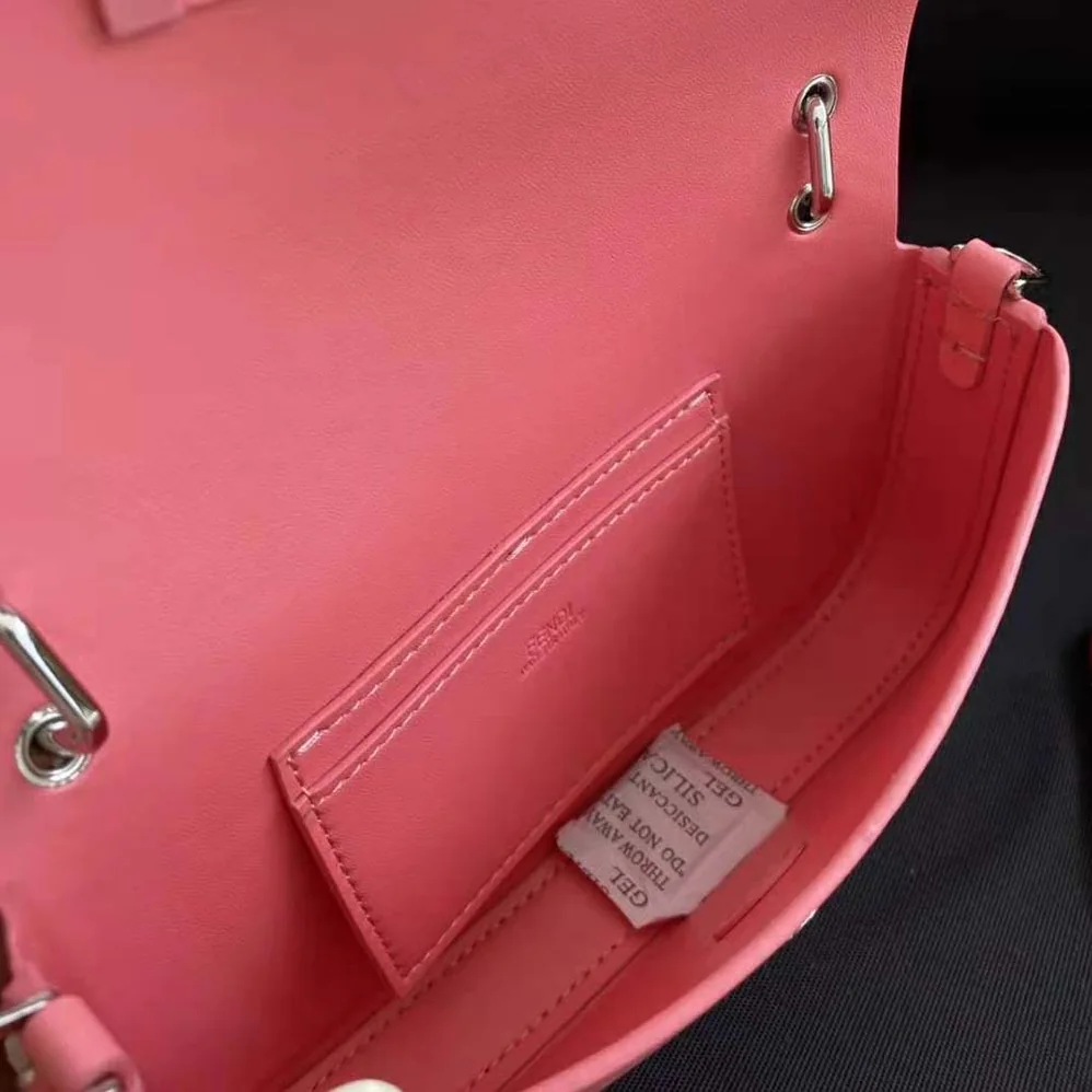 Fendi Baguette Phone Pouch Pink Patent Leather Pouch for Women Fendi Baguette Phone Pouch Pink Patent Leather Pouch for Women