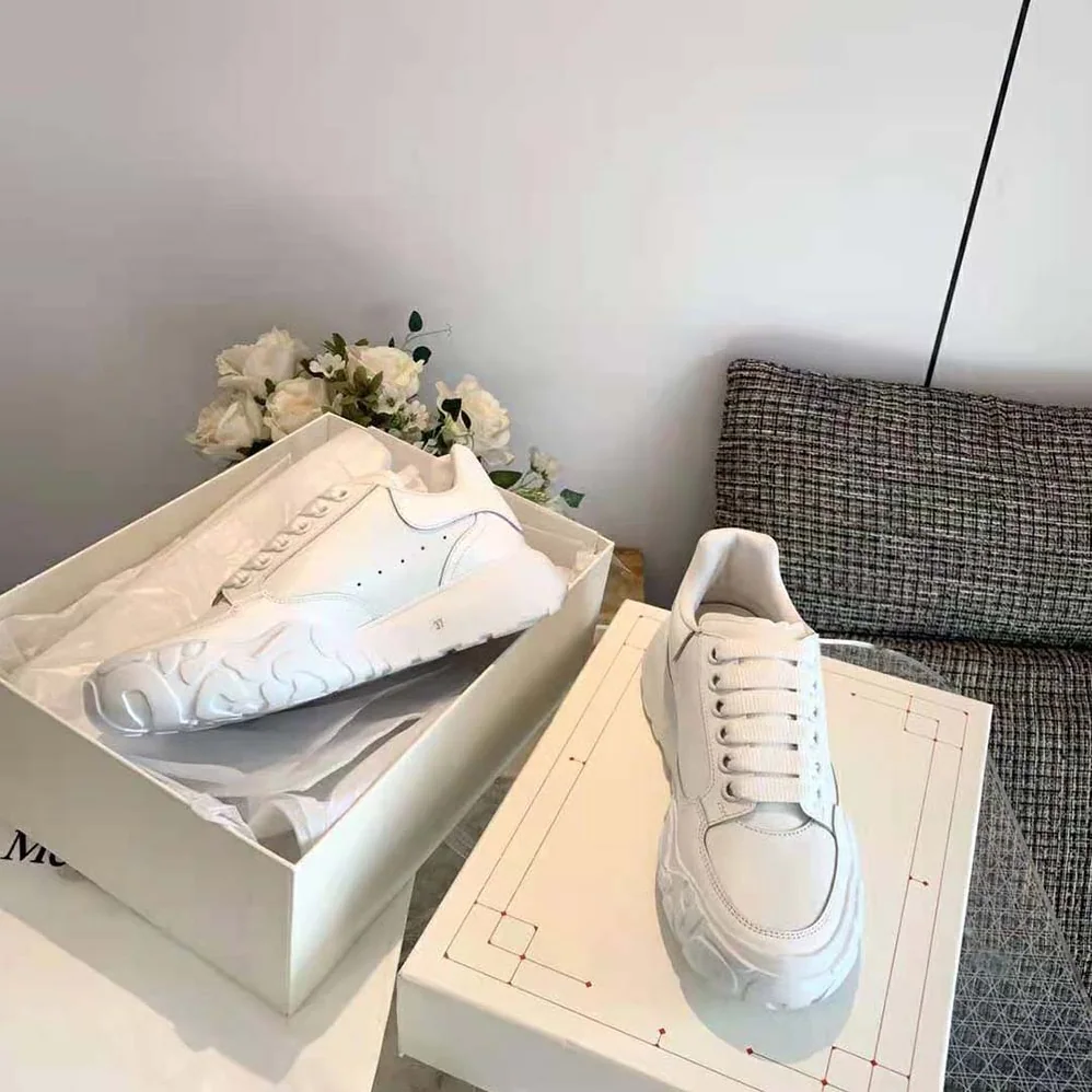 Alexander Mcqueen Court Trainer in White for Unisex Alexander Mcqueen Court Trainer in White for Unisex
