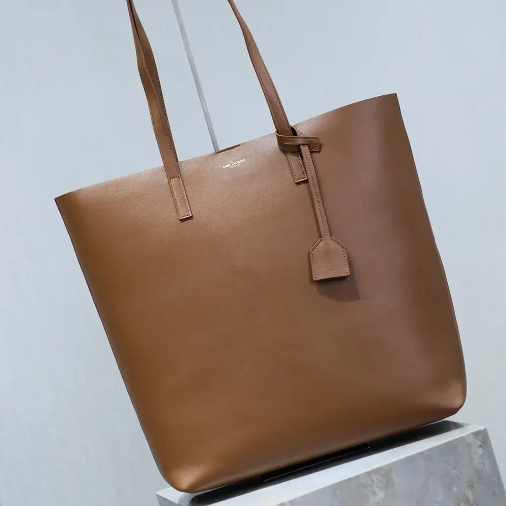 Saint Laurent YSL Shopping Saint Laurent in Leather for Women in Brown Saint Laurent YSL Shopping Saint Laurent in Leather for Women in Brown