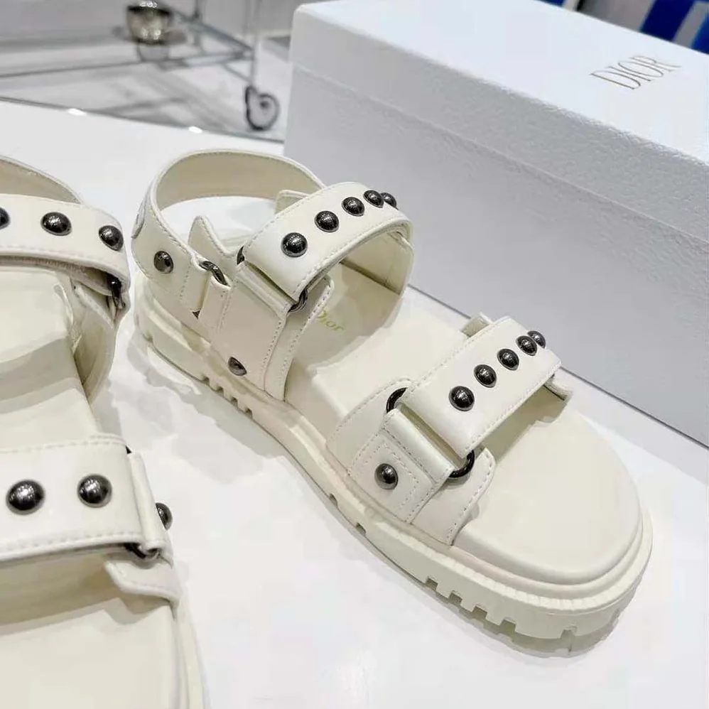 Dior Dioract Sandal White Lambskin and Silver for Women in Finish Rivets Dior Dioract Sandal White Lambskin and Silver for Women in Finish Rivets