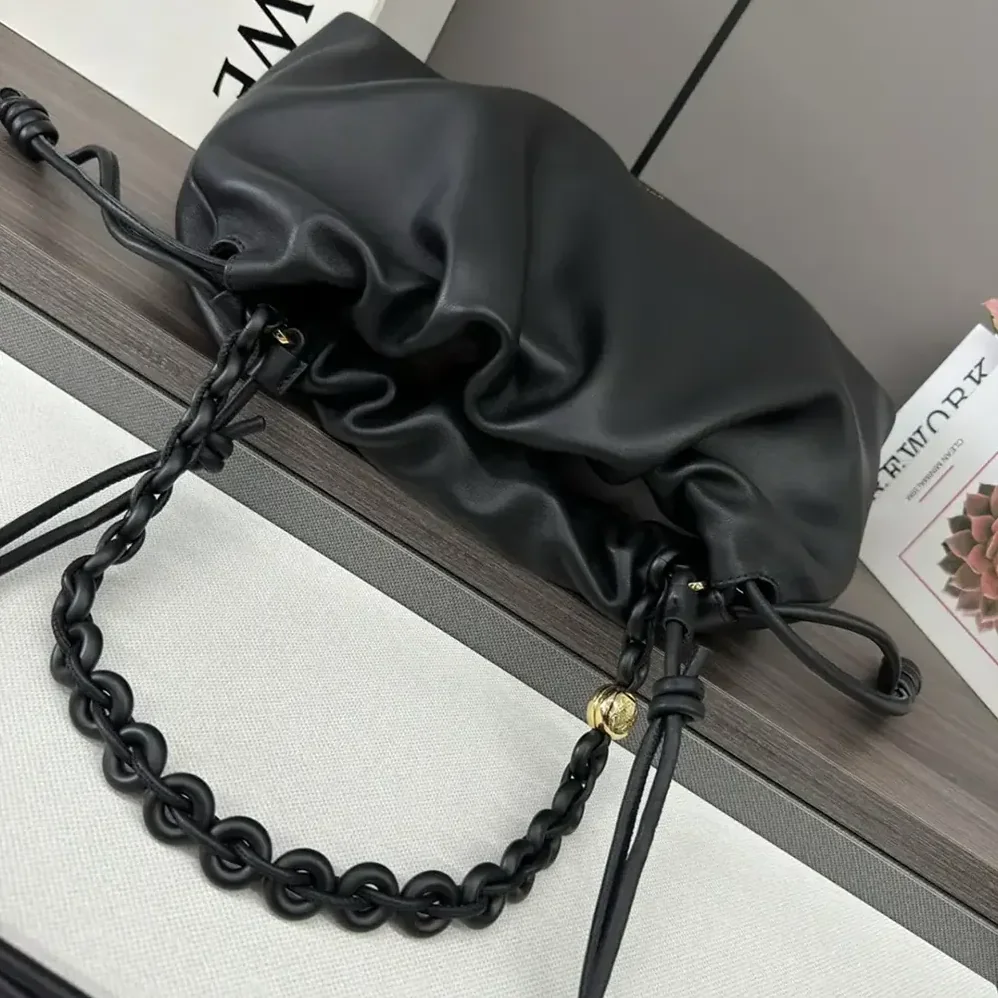 Loewe Large Flamenco Purse in Mellow Nappa Lambskin for Unisex in Black Loewe Large Flamenco Purse in Mellow Nappa Lambskin for Unisex in Black