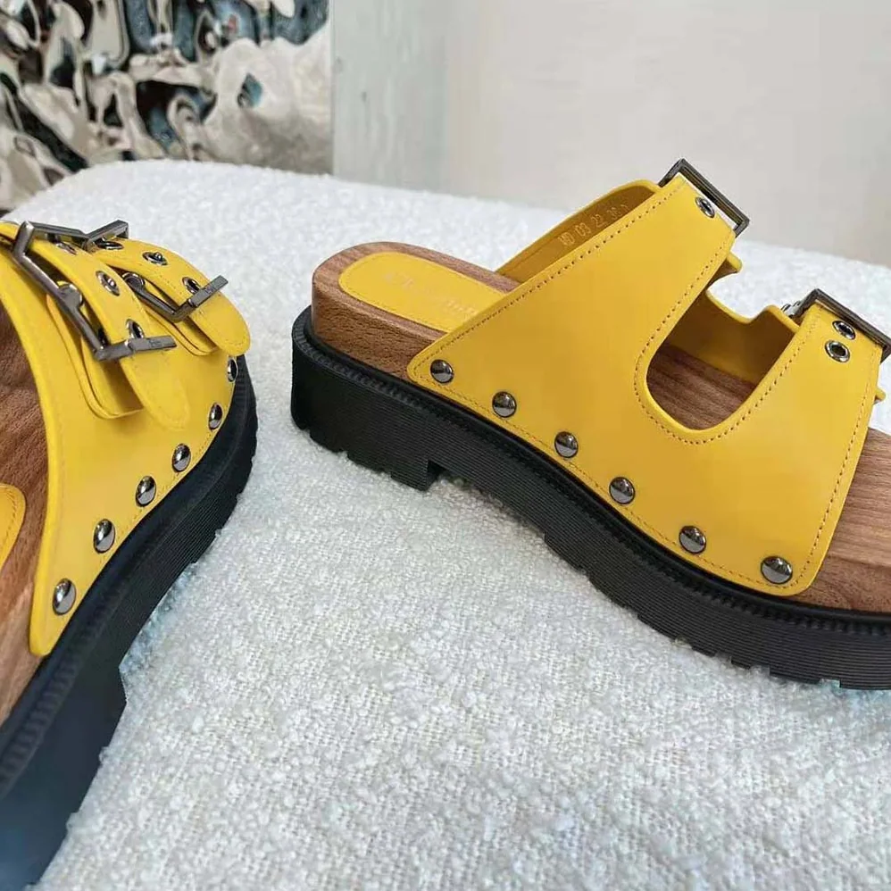Dior Diorquake Strap Sandal Yellow Calfskin for Women Dior Diorquake Strap Sandal Yellow Calfskin for Women
