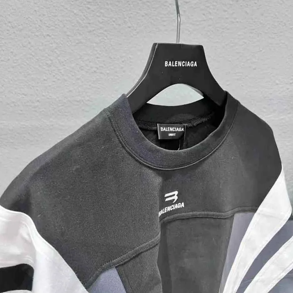 Balenciaga Sporty B Tracksuit T for Women in Shirt in Black Balenciaga Sporty B Tracksuit T for Women in Shirt in Black