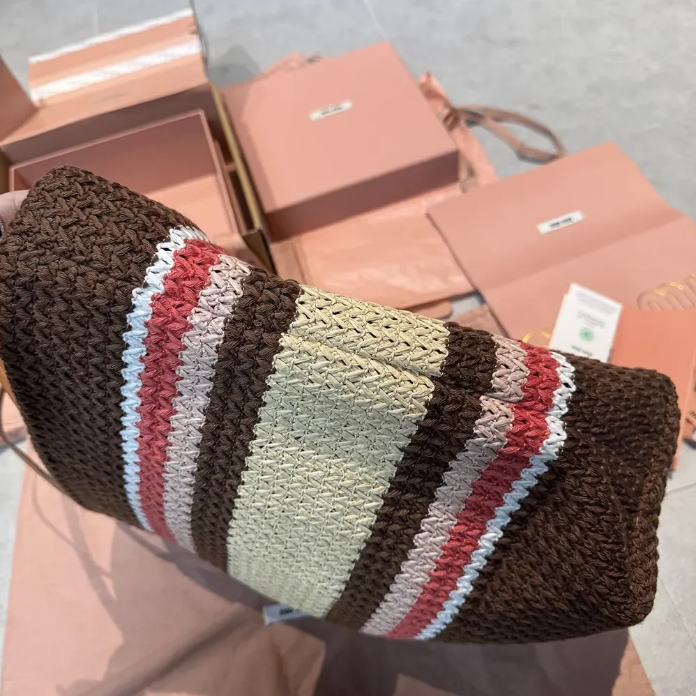 Miu Miu Raffia for Women in Effect Woven Tote Bag Miu Miu Raffia for Women in Effect Woven Tote Bag