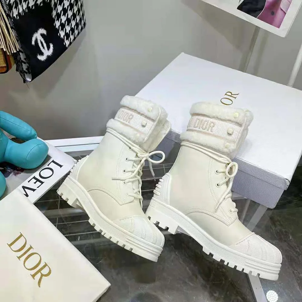 Dior D-Major Ankle Boot White Calfskin and Lambskin Wool for Women Dior D-Major Ankle Boot White Calfskin and Lambskin Wool for Women