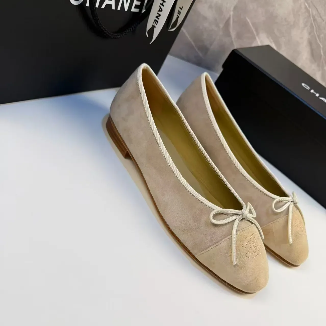 Chanel Ballet Flats Suede Cream Chanel Ballet Flats Suede Cream