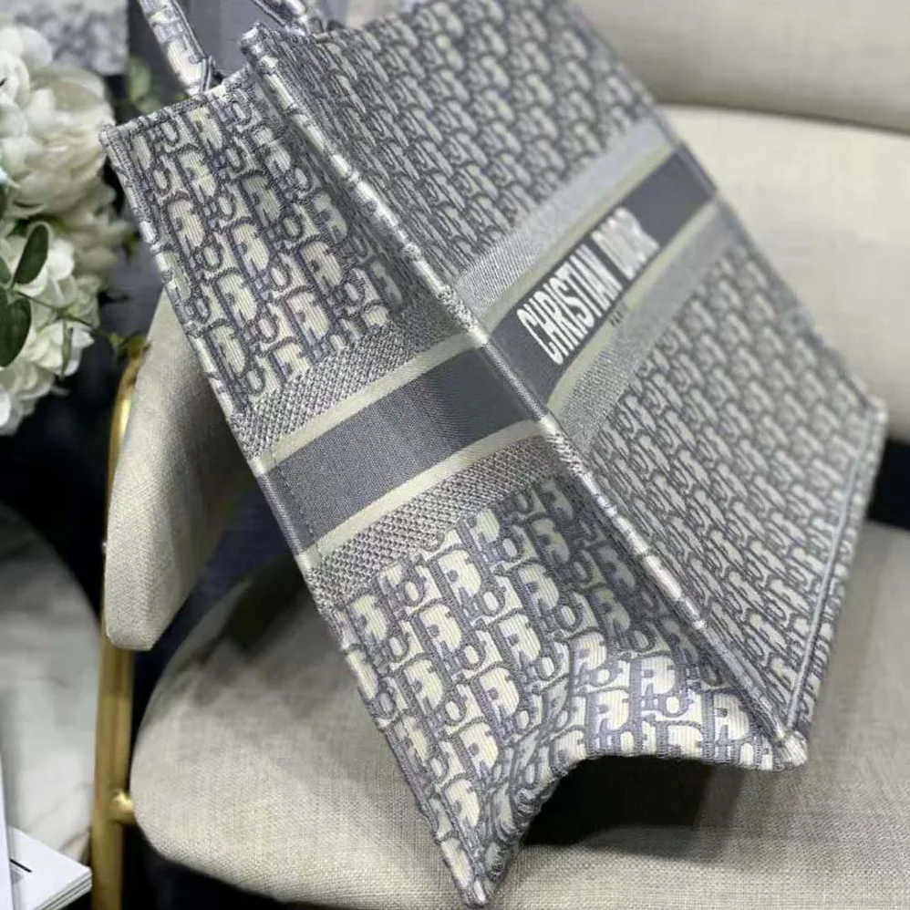 Dior Dior Bbook Tote for Women in Silver Dior Dior Bbook Tote for Women in Silver