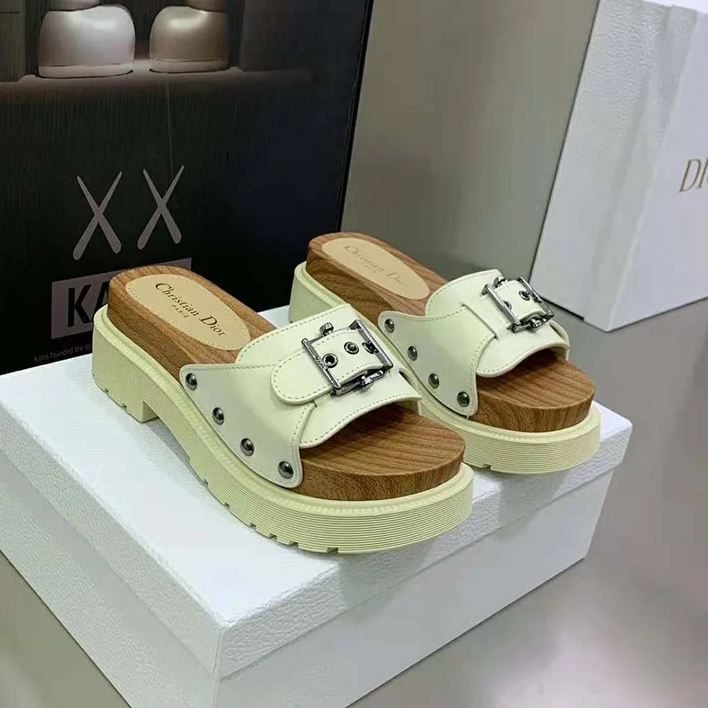 Dior Diorquake Strap Slide White Calfskin for Women Dior Diorquake Strap Slide White Calfskin for Women