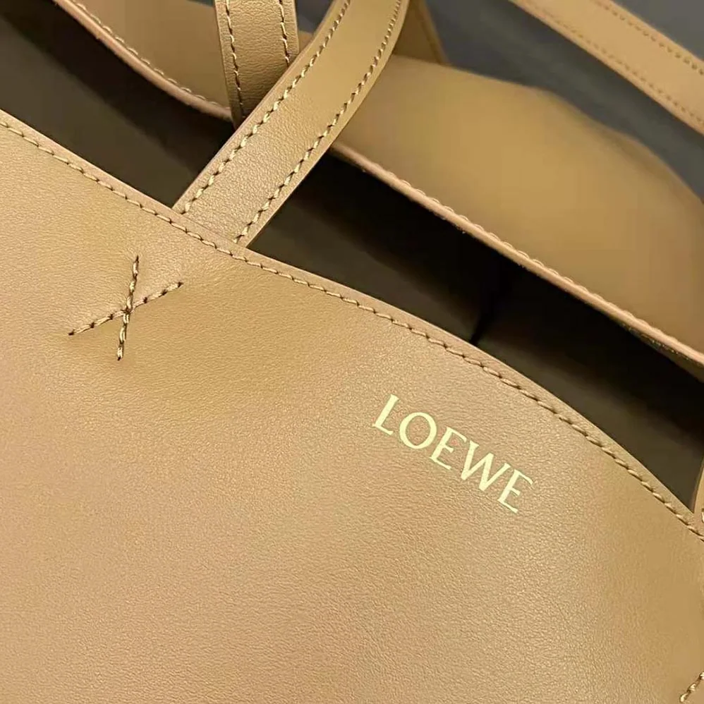 Loewe Puzzle Fold Tote in Shiny Calfskin for Unisex in Brown