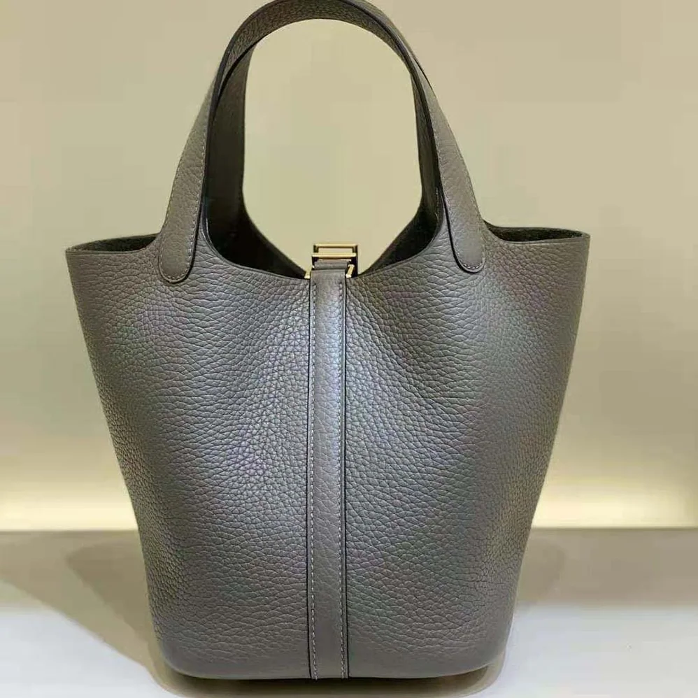 Hermes Picotin Lock 18cm in Clémence leather for Women in Gray Hermes Picotin Lock 18cm in Clémence leather for Women in Gray