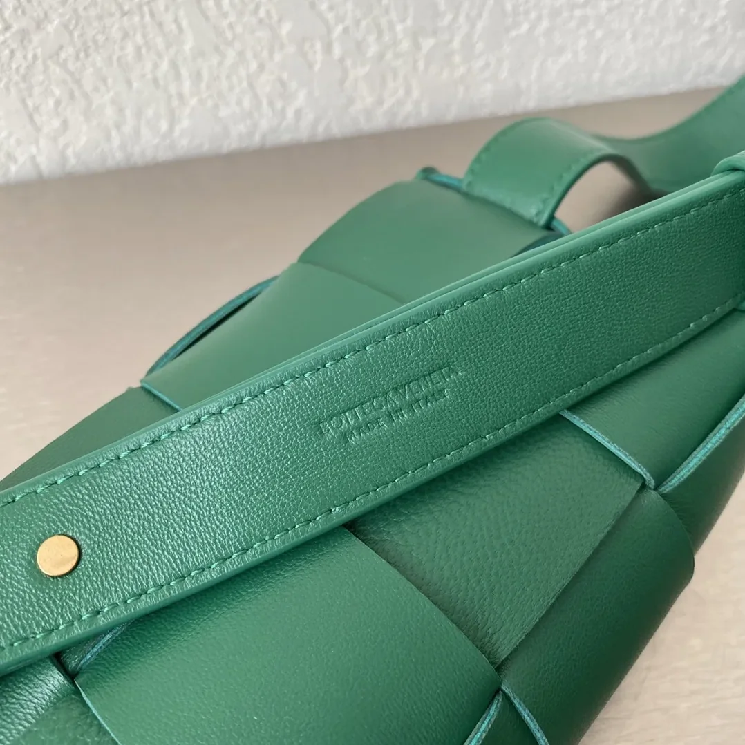 Bottega Veneta Belt Cassette Dark Green
