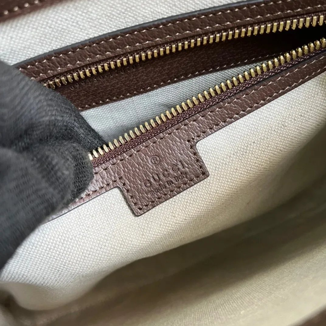 Gucci Jumbo GG Messenger Bag Camel And Ebony Jumbo GG Canvas / Gucci Jumbo GG Messenger Bag Camel And Ebony Jumbo GG Canvas /
