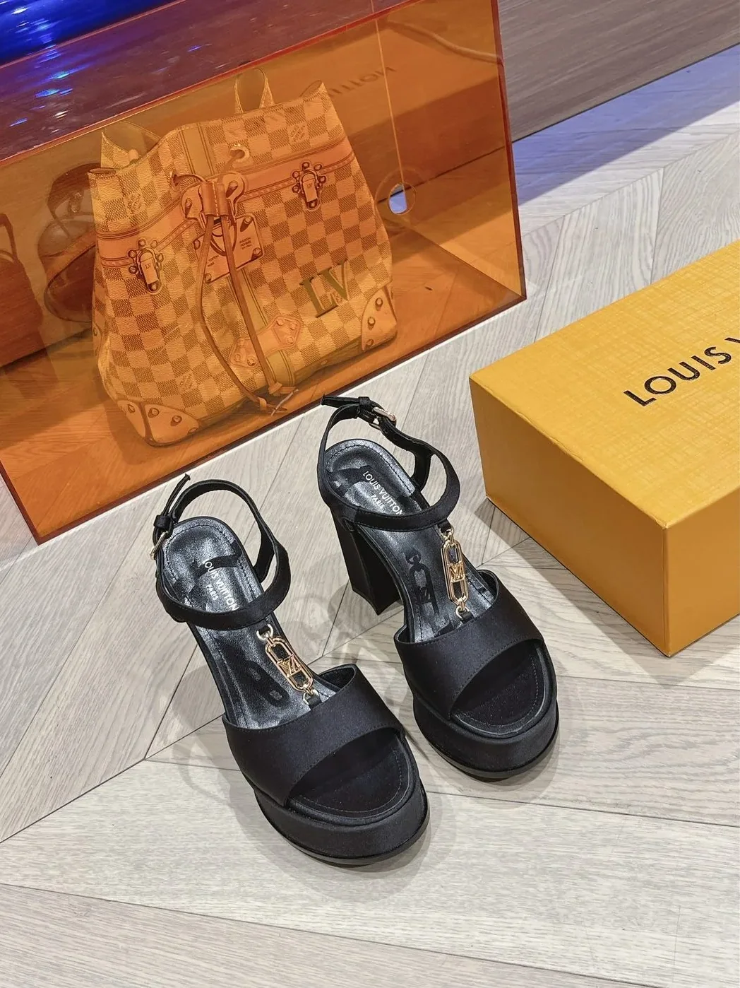 Louis Vuitton Sparkle Sandal Black Louis Vuitton Sparkle Sandal Black