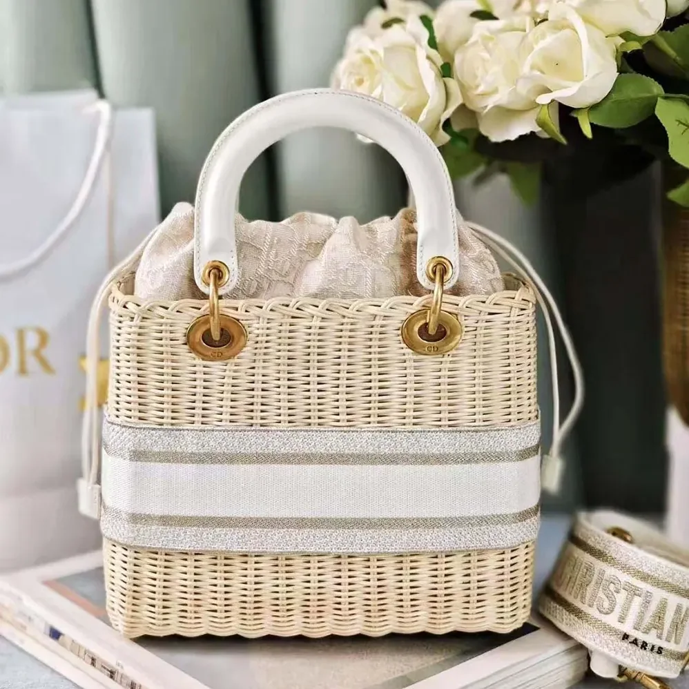 Dior Medium Lady Dior Bag Natural Wicker and White Dior Oblique Jacquard for Women Dior Medium Lady Dior Bag Natural Wicker and White Dior Oblique Jacquard for Women