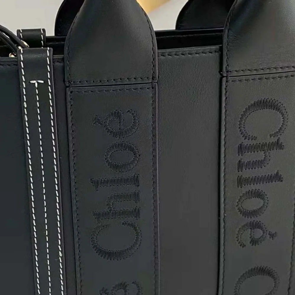 Chloe Small Woody Tote Bag with Embroidered Chloé Logo for Women in Black Chloe Small Woody Tote Bag with Embroidered Chloé Logo for Women in Black