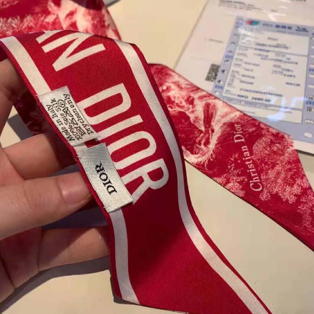 Dior Toile DE Jouy Reverse Mitzah Scarf Silk Twill for Women in Red Dior Toile DE Jouy Reverse Mitzah Scarf Silk Twill for Women in Red