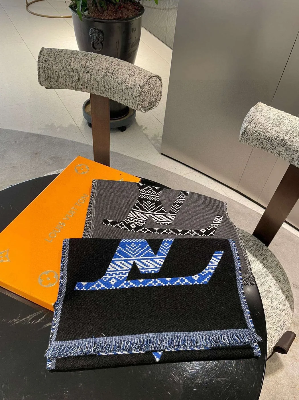 Louis Vuitton MNG Two in Sided Scarf Blue