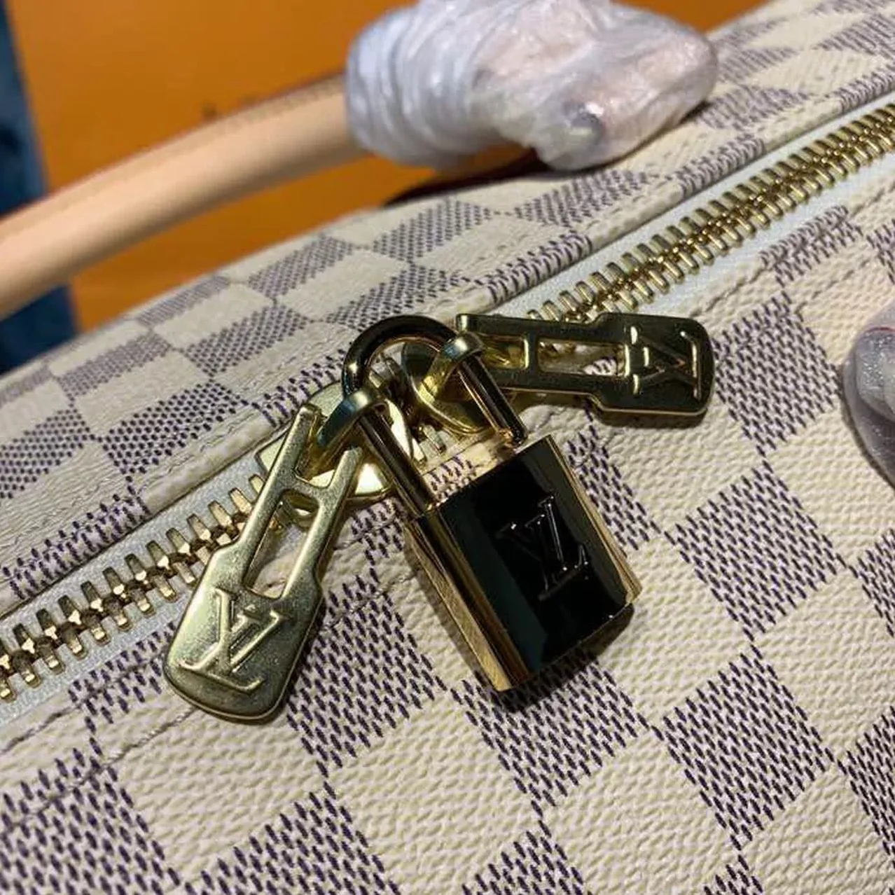 Louis Vuitton Keepall Bandouliere 55 Travel Bag in Damier Azur Gold Hardware Louis Vuitton Keepall Bandouliere 55 Travel Bag in Damier Azur Gold Hardware